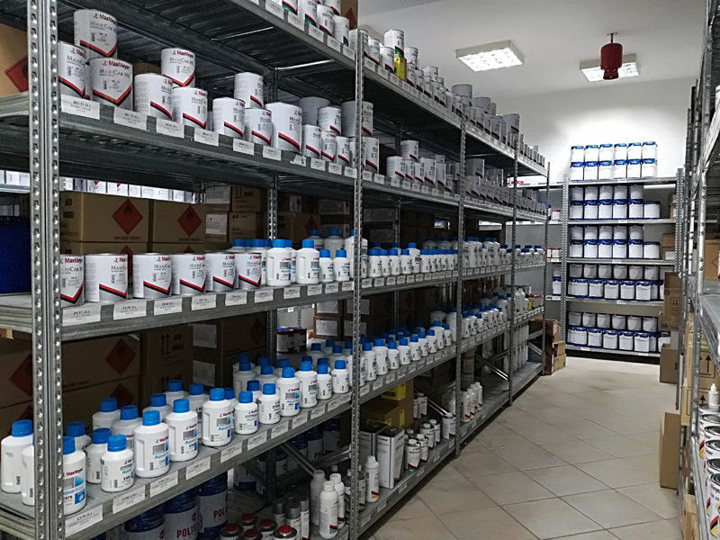 Italkrom Βερνίκια Ξύλου, Λειαντικά, Γυαλόχαρτα, Αντλίες Βαφής